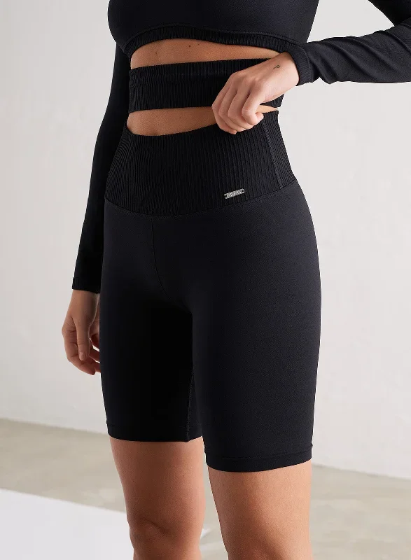 black-limitless-seamless-biker-shorts