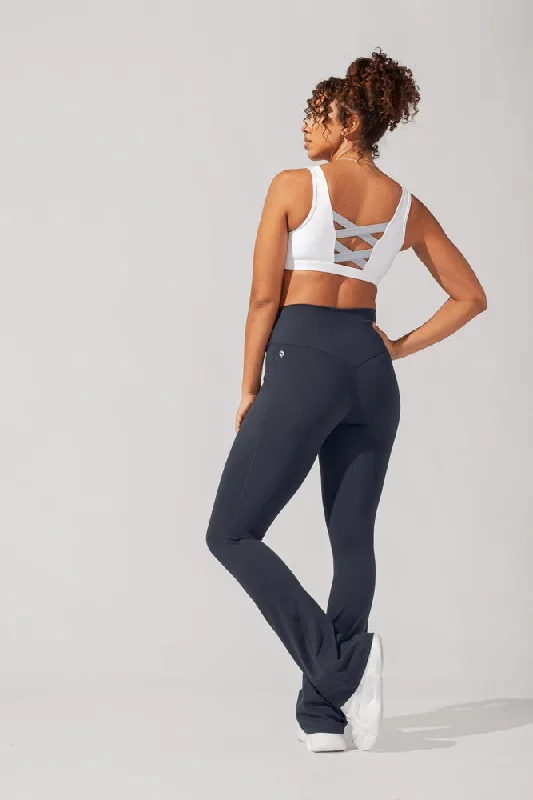 crisscross-hourglass-flared-legging-with-pockets-smoky-navy