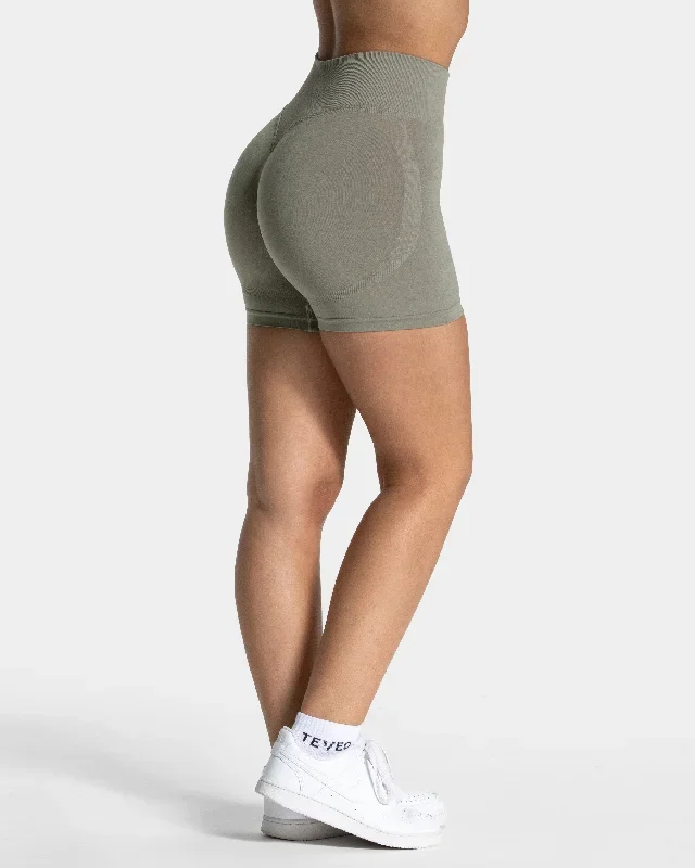 Femme Sculpt Scrunch Short Khaki