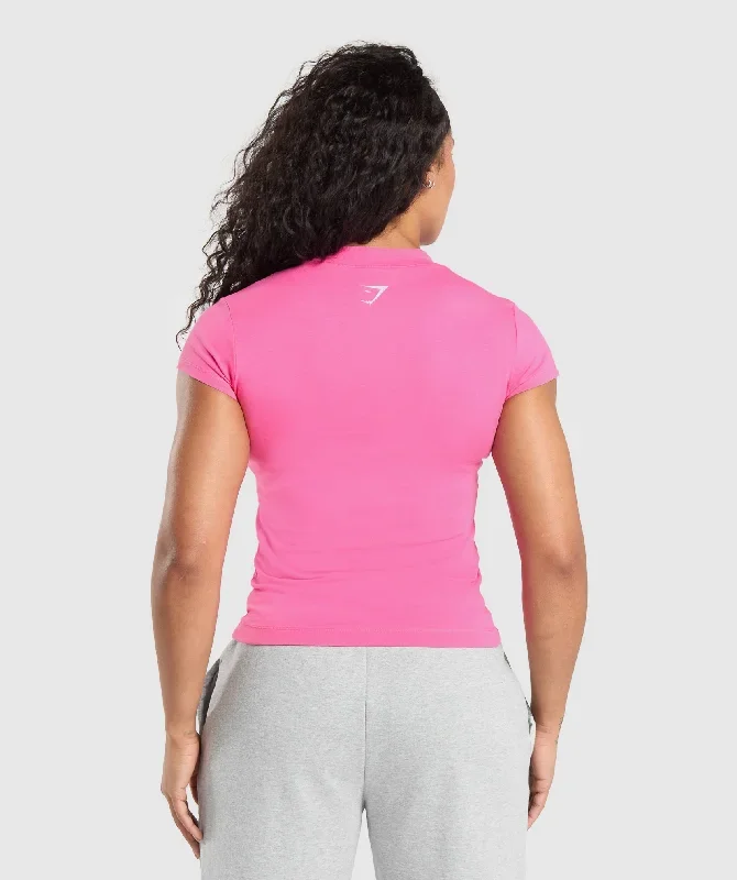 gymshark-lifting-baddie-t-shirt-fetch-pink-ss24