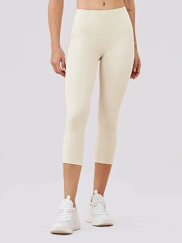 The Infinity Capri in Alabaster