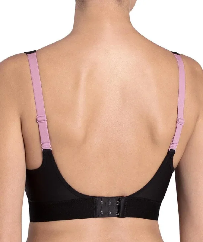 triumph-triaction-extreme-lite-sports-bra-black