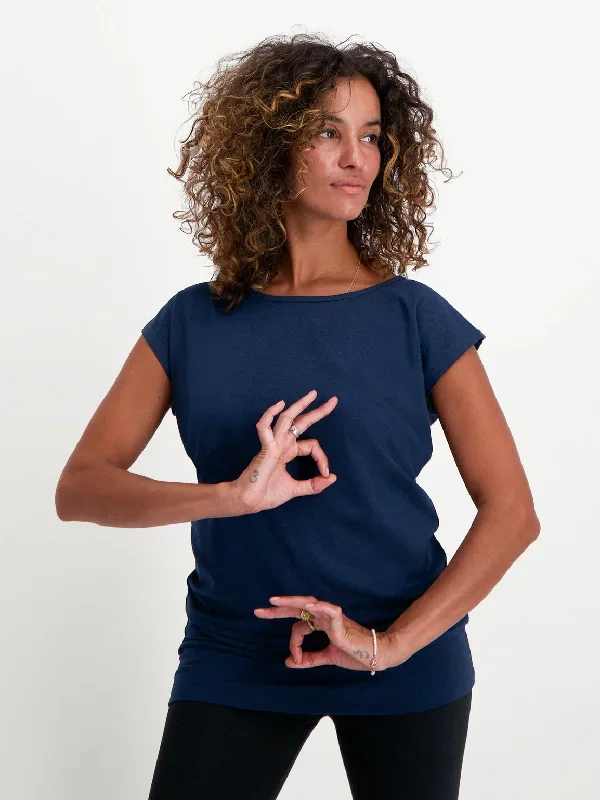 urban-goddess-asana-tee-midnight